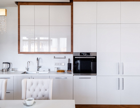 Белая кухня в Липецке