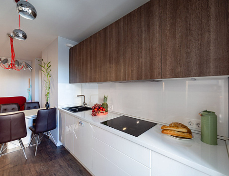 Бежевая кухня в Санкт-Петербурге