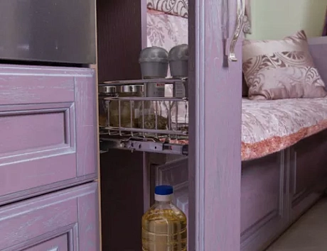 Фиолетовая кухня в Твери