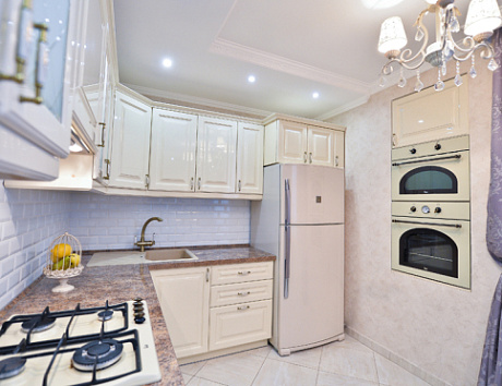 Бежевая кухня в Мурманске