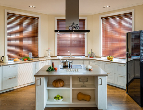 Большие кухни