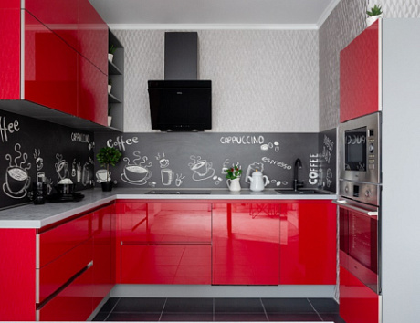 кухню в темных тонах