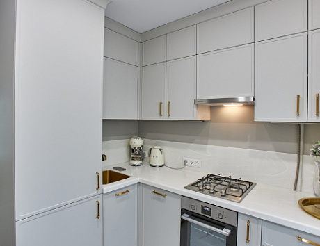 Светлая кухня в Воронеже