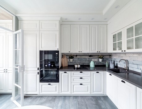 Дизайн кухни в белом цвете