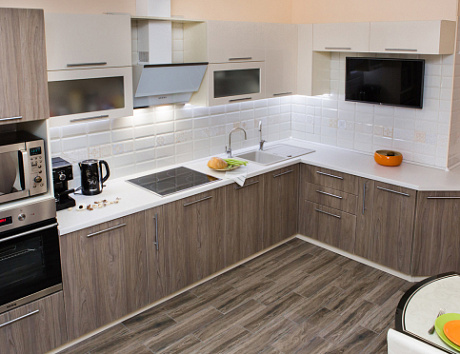 Коричневая кухня в Воронеже