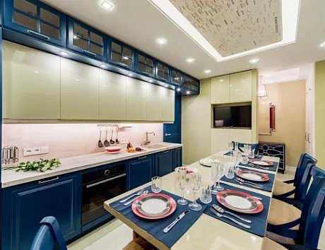 Синяя кухня в Санкт-Петербурге