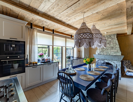 Темная кухня в Ростове-на-Дону