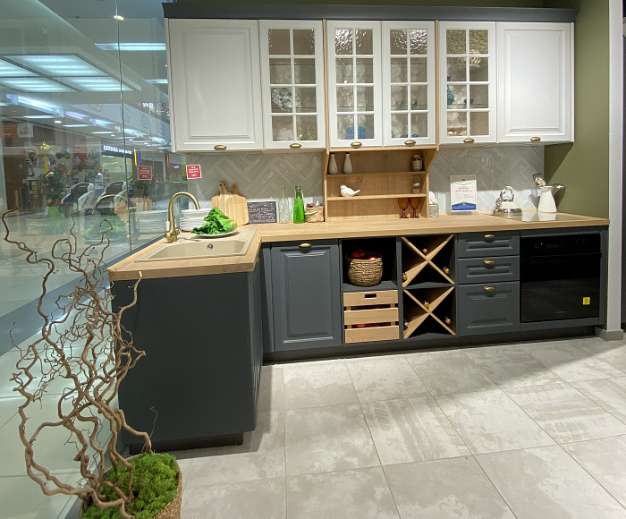 м. Бульвар Дмитрия Донского